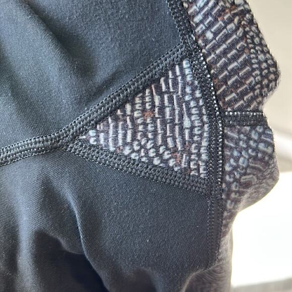 Lululemon Wunder Under Mosaic Print Legging Size 4 - Picture 11 of 12